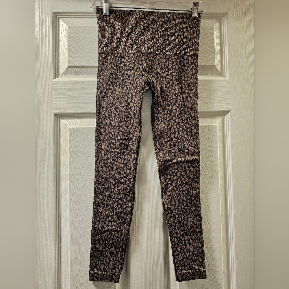 High-Waist Animal Print Leggings in Brown